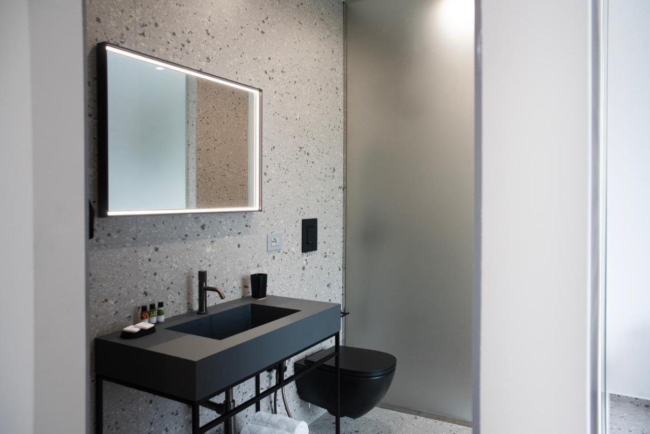 Lisetta Gardens Boutique & Suites Чистернино Экстерьер фото