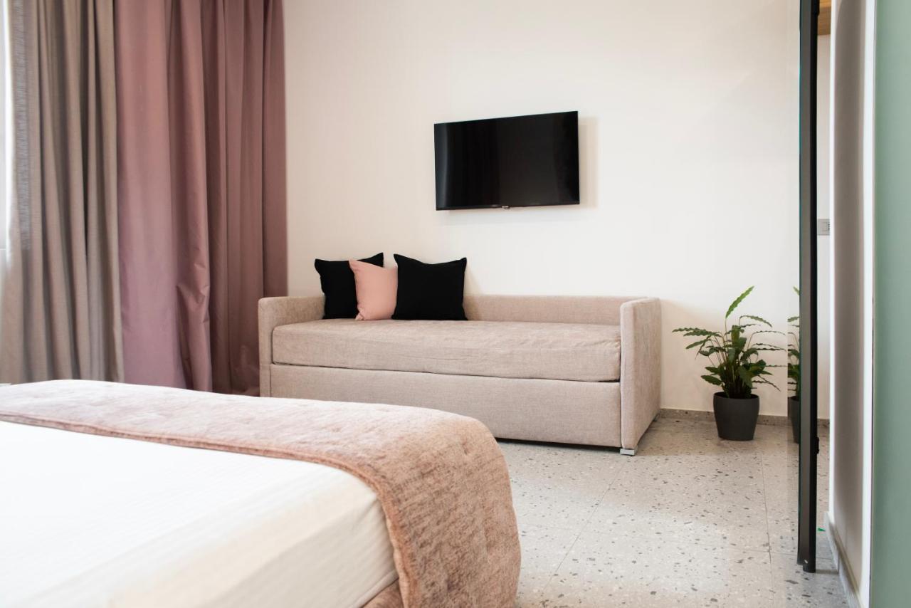 Lisetta Gardens Boutique & Suites Чистернино Экстерьер фото